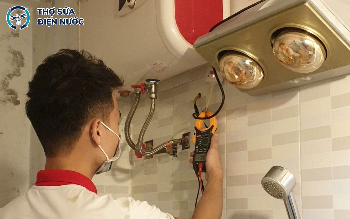 Việc tự sửa chữa có thể khiến hỏng hóc của bình nóng lạnh trở nên nghiêm trọng