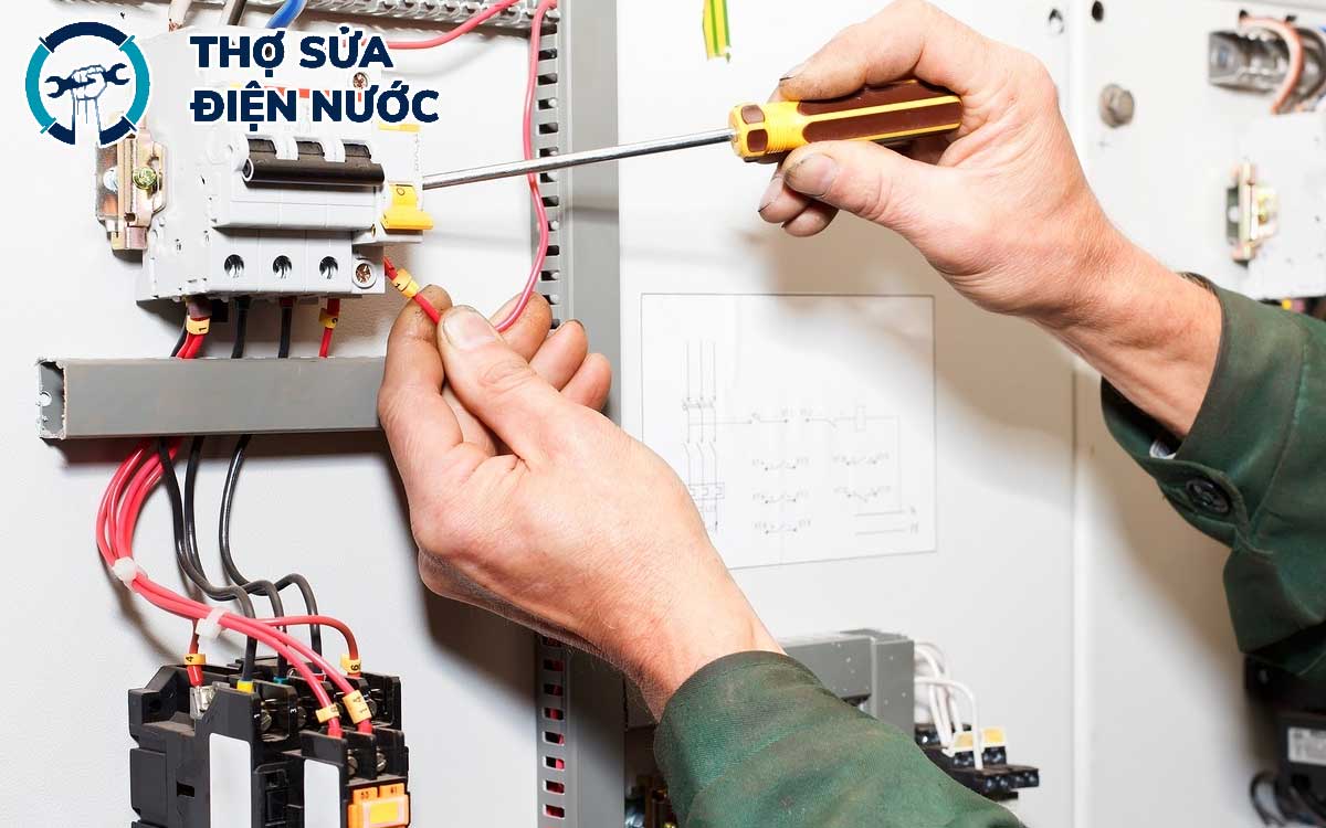 Giá sửa chữa hỏng hóc về điện khá rẻ, không làm khách hàng bất ngờ