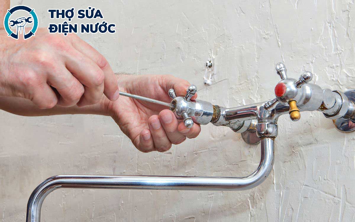 Thực hiện sửa hỏng hóc vừa tìm ra