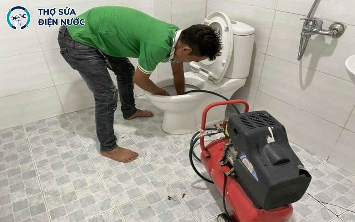 Dịch vụ thông tắc bồn cầu Hà Nội tại Thợ sửa điện nước 247 uy tín, chuyên nghiệp