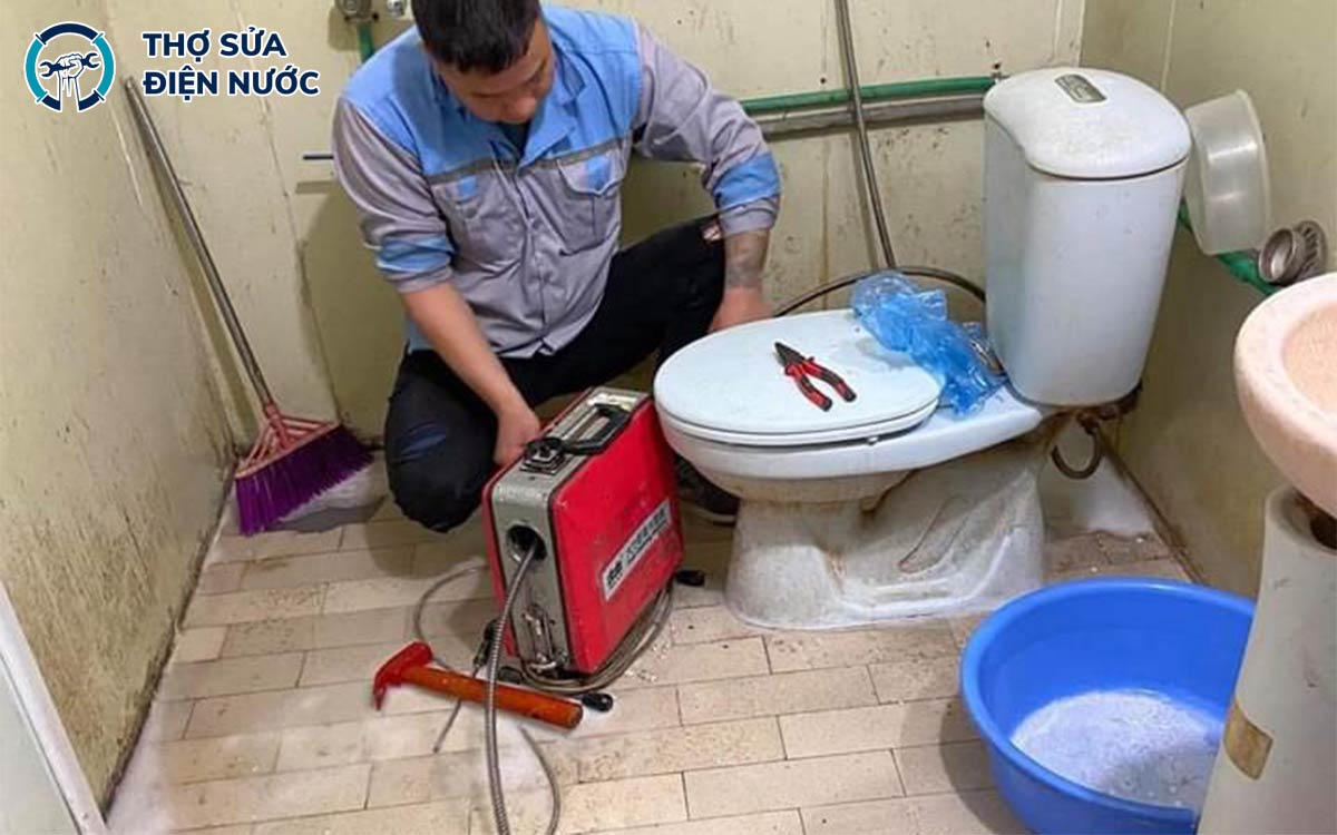 Dịch vụ thông tắc bồn cầu Hà Nội uy tín, giá tốt