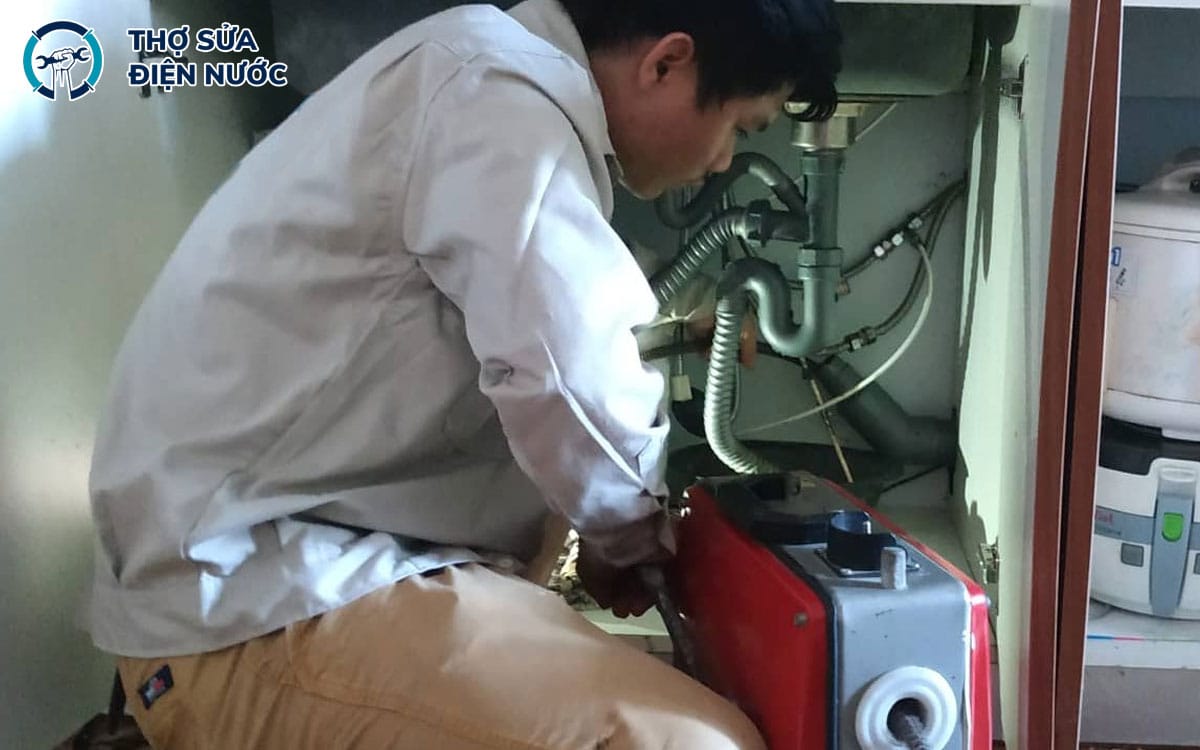 Thợ sửa điện nước 247 giải quyết giúp bạn các vấn đề thông tắc thoát sàn Hà Nội