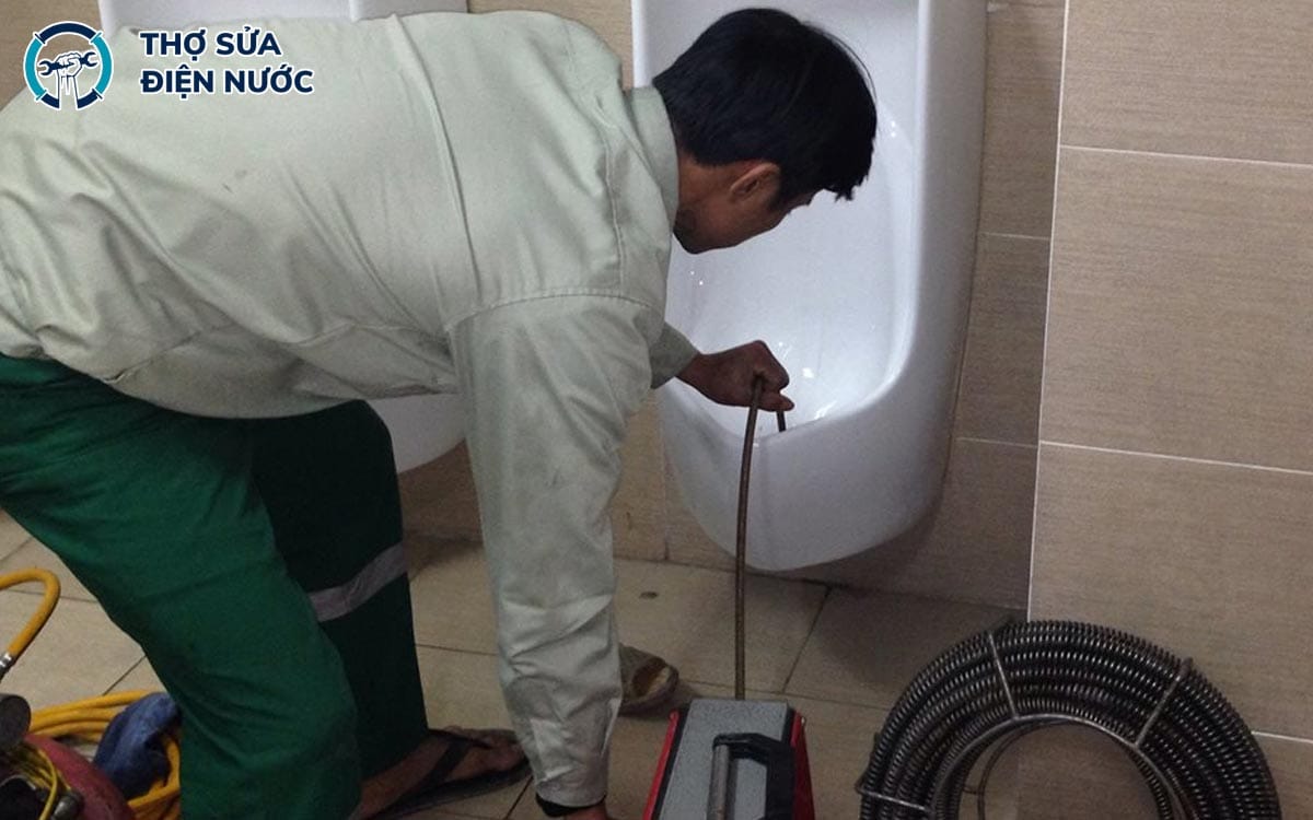 Khách hàng sẽ được tư vấn và báo giá chi tiết trước khi dùng dịch vụ