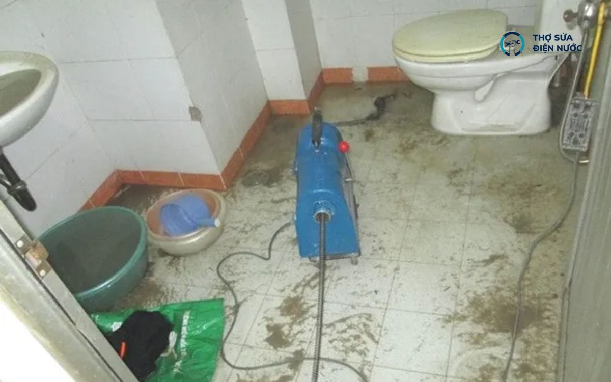 Hút bể phốt Hà Nội giúp xử lý nhanh chóng các sự cố gây ảnh hưởng tới sinh hoạt của gia đình