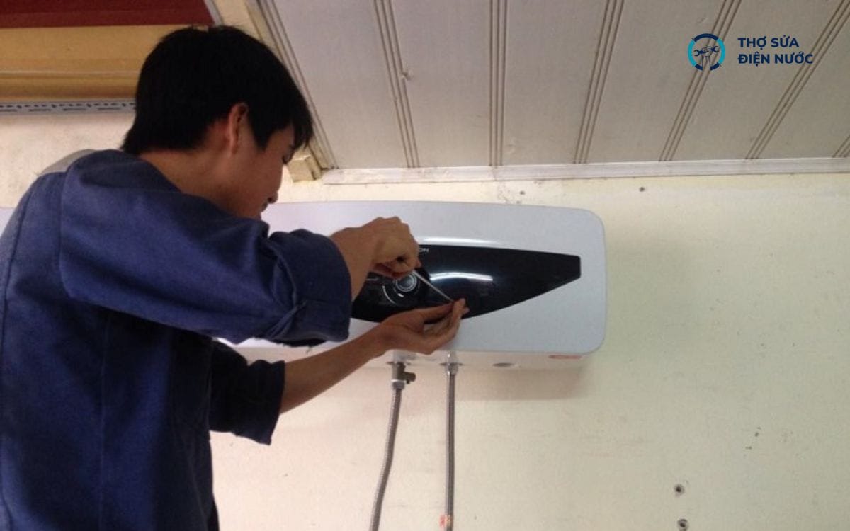 Sửa điện nước Hoàn Kiếm với đội ngũ kỹ thuật viên giàu kinh nghiệm của Thợ sửa điện nước 247