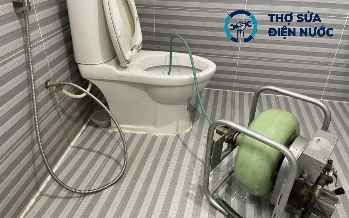 thông tắc bồn cầu Đống Đa