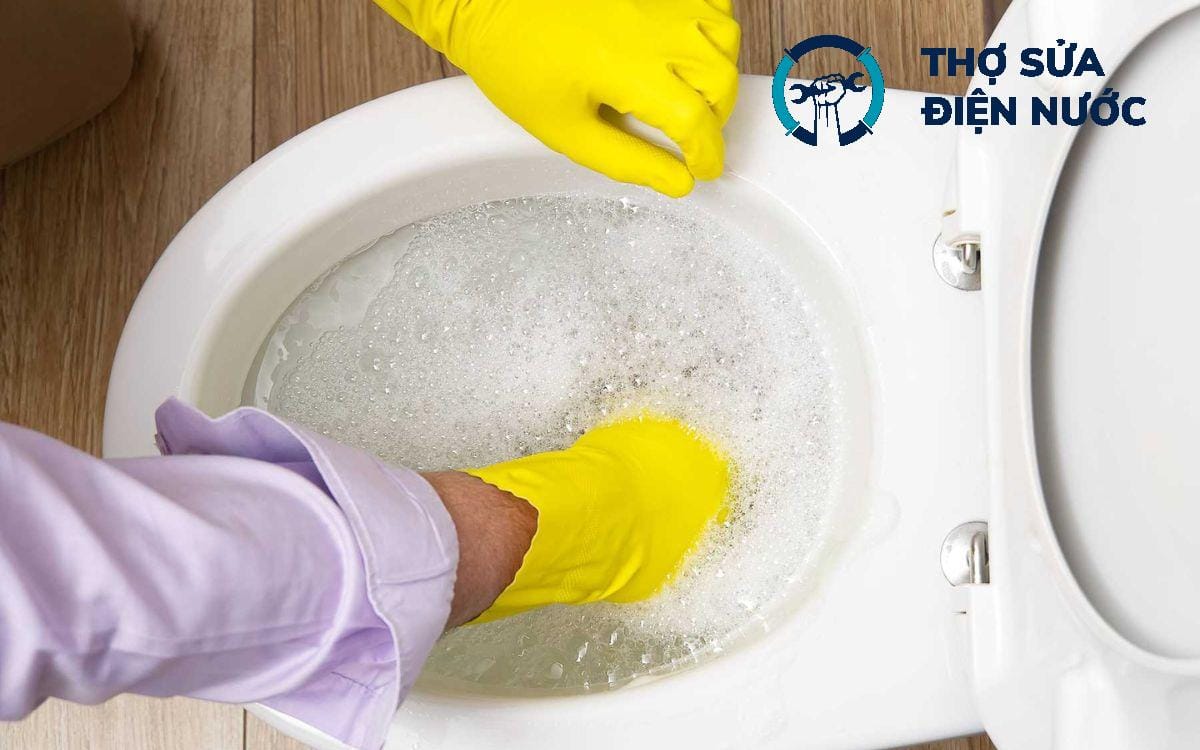 Thông tắc bồn cầu Hà Đông