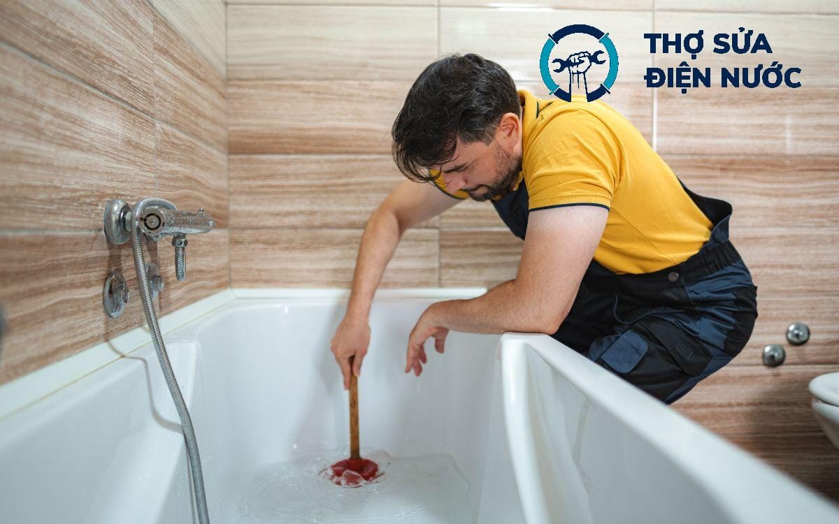 Thông tắc cống Tây Hồ