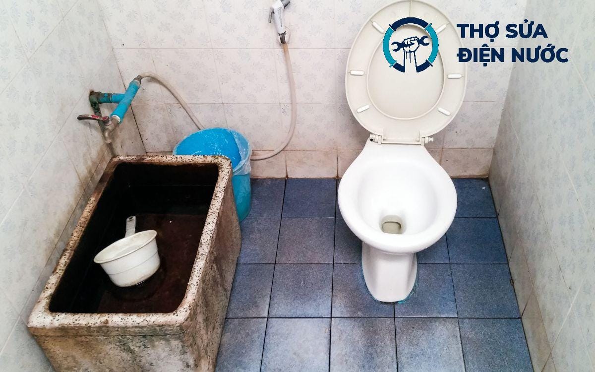 Xử lý mùi hôi nhà vệ sinh Hoàng Mai