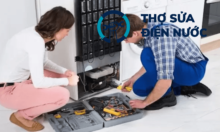 Kiểm tra tổng thể để xác định nguyên nhân tủ lạnh kêu to