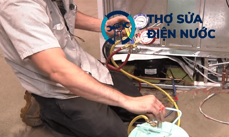 Thao tác hút chân không và nạp gas tủ lạnh mini phải chuẩn kỹ thuật